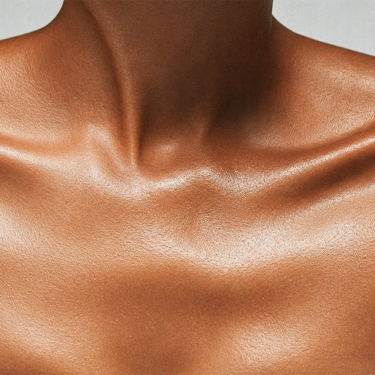 ILLUMINATING MILK [BRONZE]