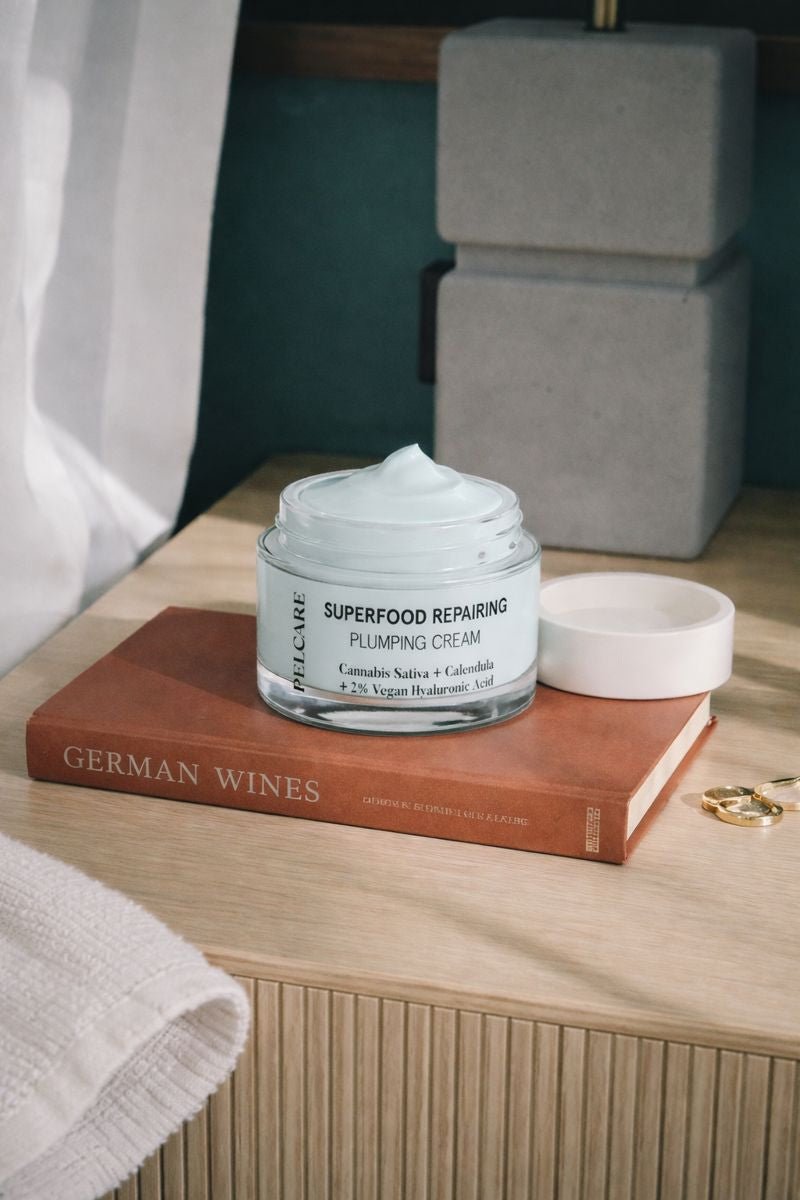 SUPERFOOD REPAIRING PLUMPING CREAM