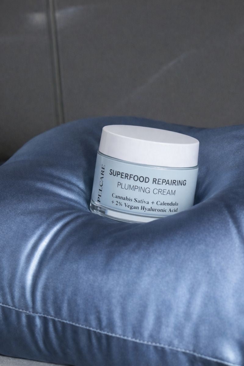 SUPERFOOD REPAIRING PLUMPING CREAM